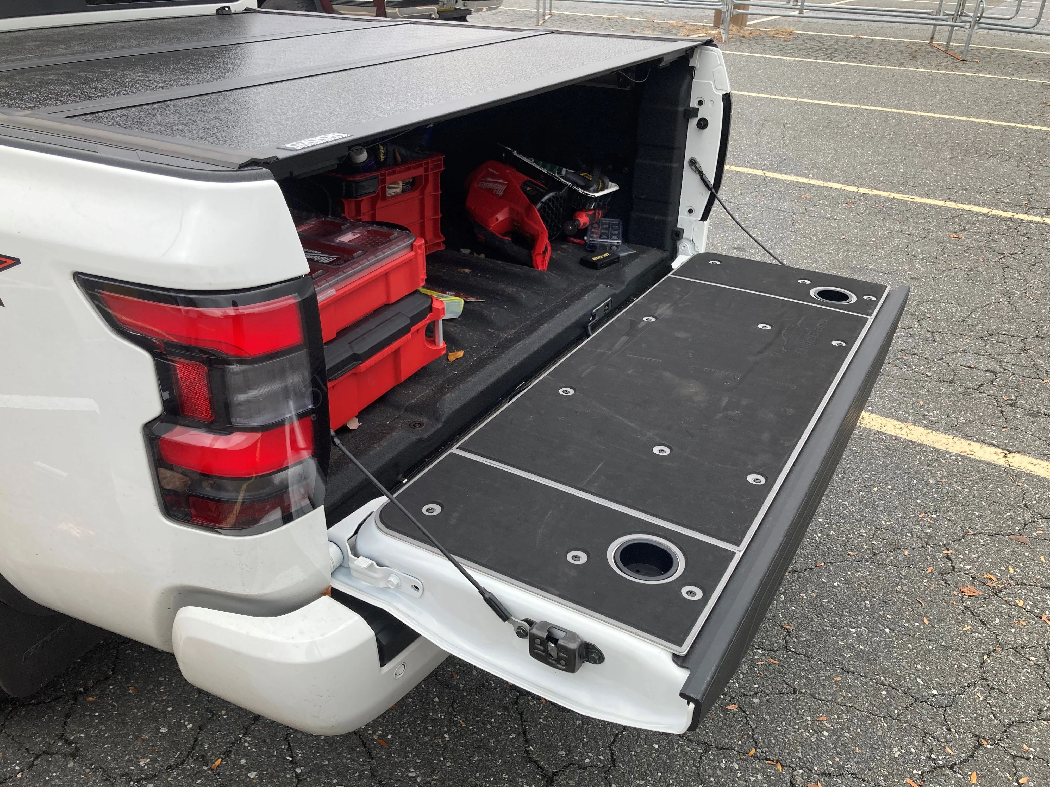 Frontier Tailgate Cover (2022+) - Image 4
