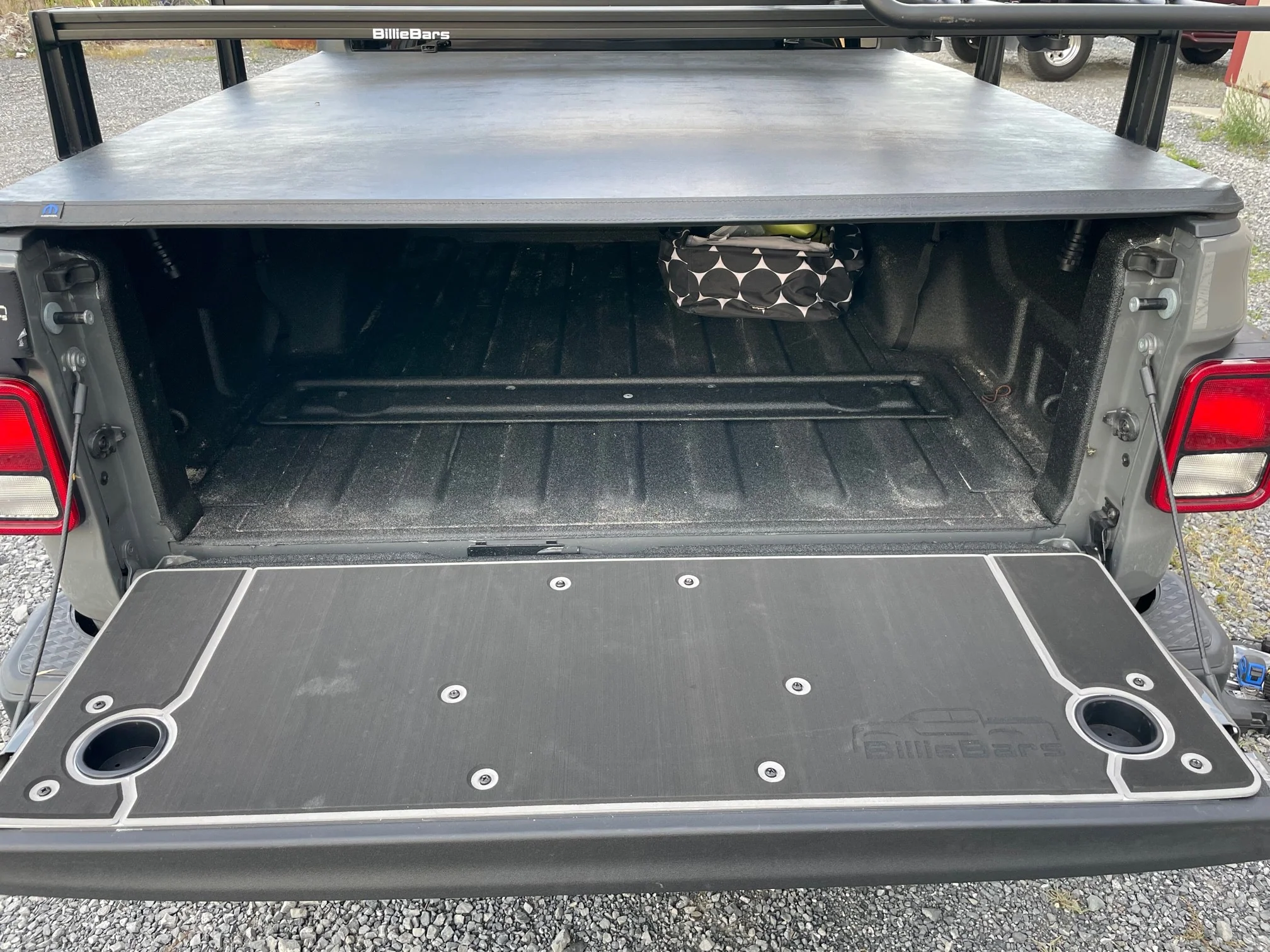 Gladiator Tailgate Cover (2019-2026) - Image 8